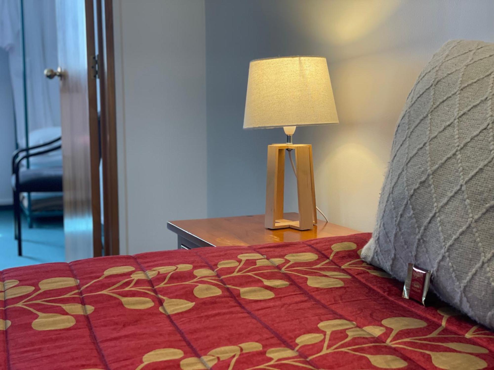 Asure Ambassador Motor Lodge Oamaru Extérieur photo